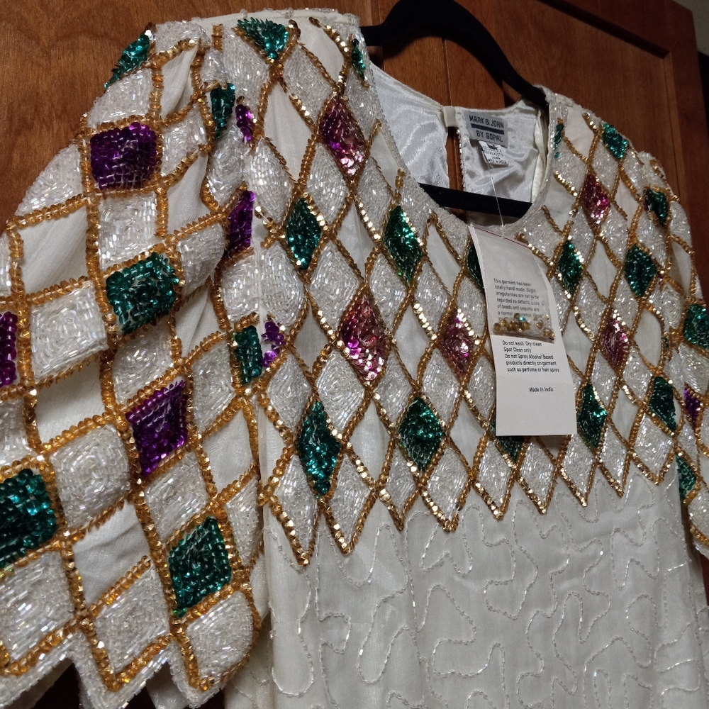 RARE Mark & John by Gopal NWT Large Sequin Beaded Embellishments 100% Pure Silk